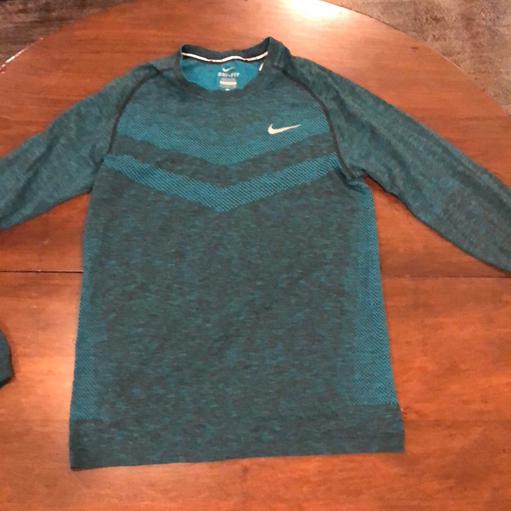 Nike Dri-fit running long sleeve shirt
